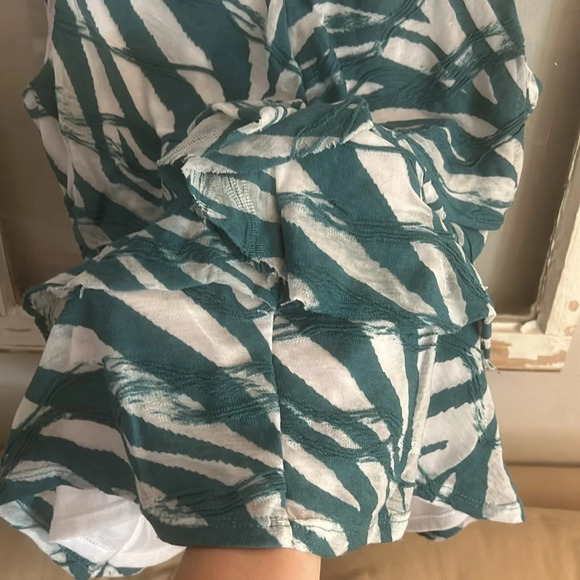 Coldwater creek sleeveless blouse blue and white size M - Picture 4 of 6